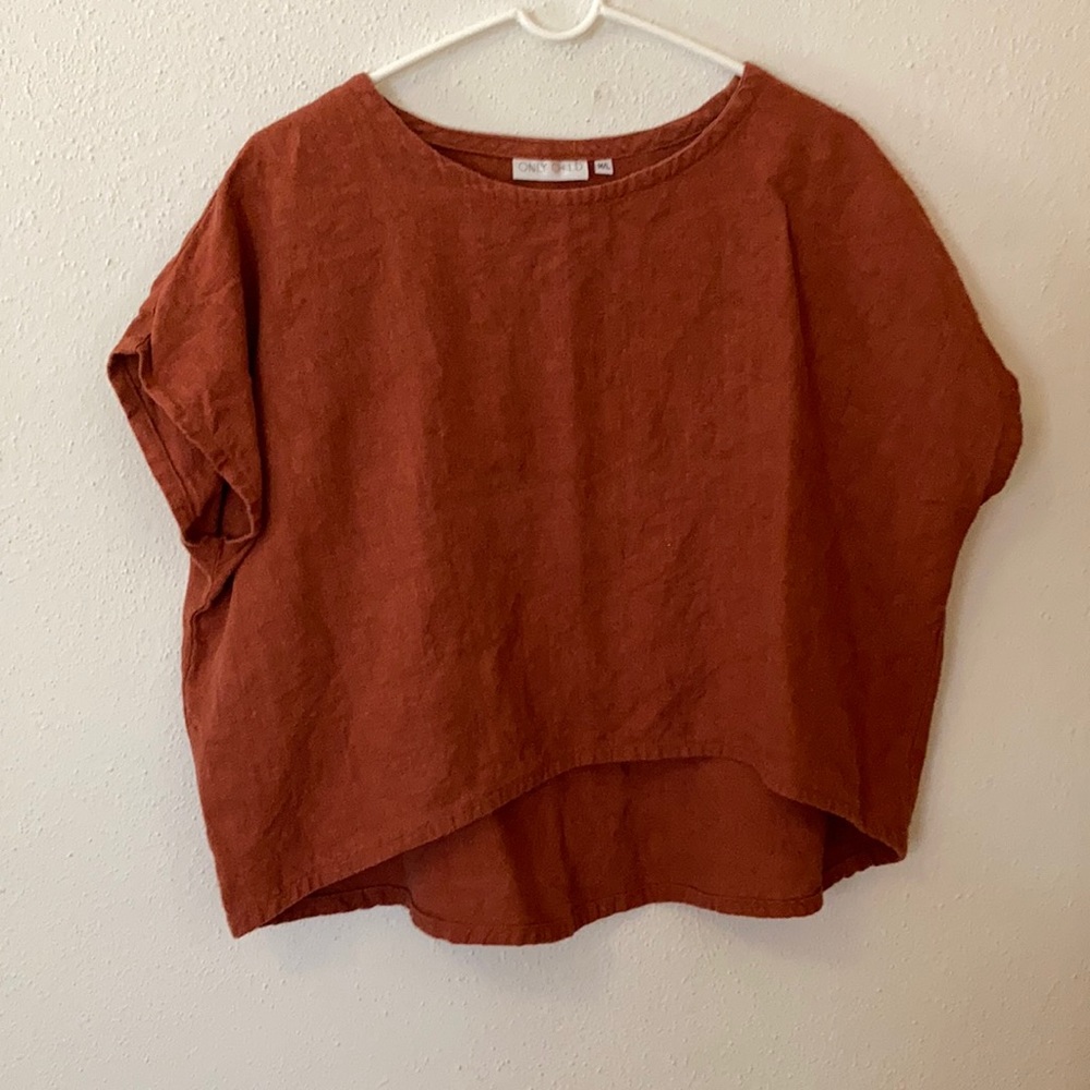 Only child linen alta top in rust slow fashion